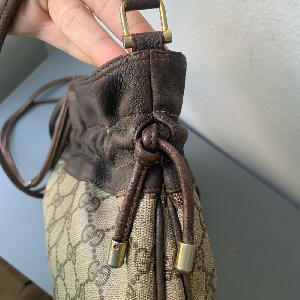 Gucci Vintage 70s Crossbody Bag GG Monogram Camera Bucket Shoulder Bag 1970s - Picture 12 of 17